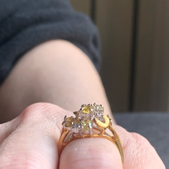 Golden Topaz CZ & Diamond Cluster Cocktail Ring Goldtone Size 6.75 Costume EUC - Picture 6 of 11
